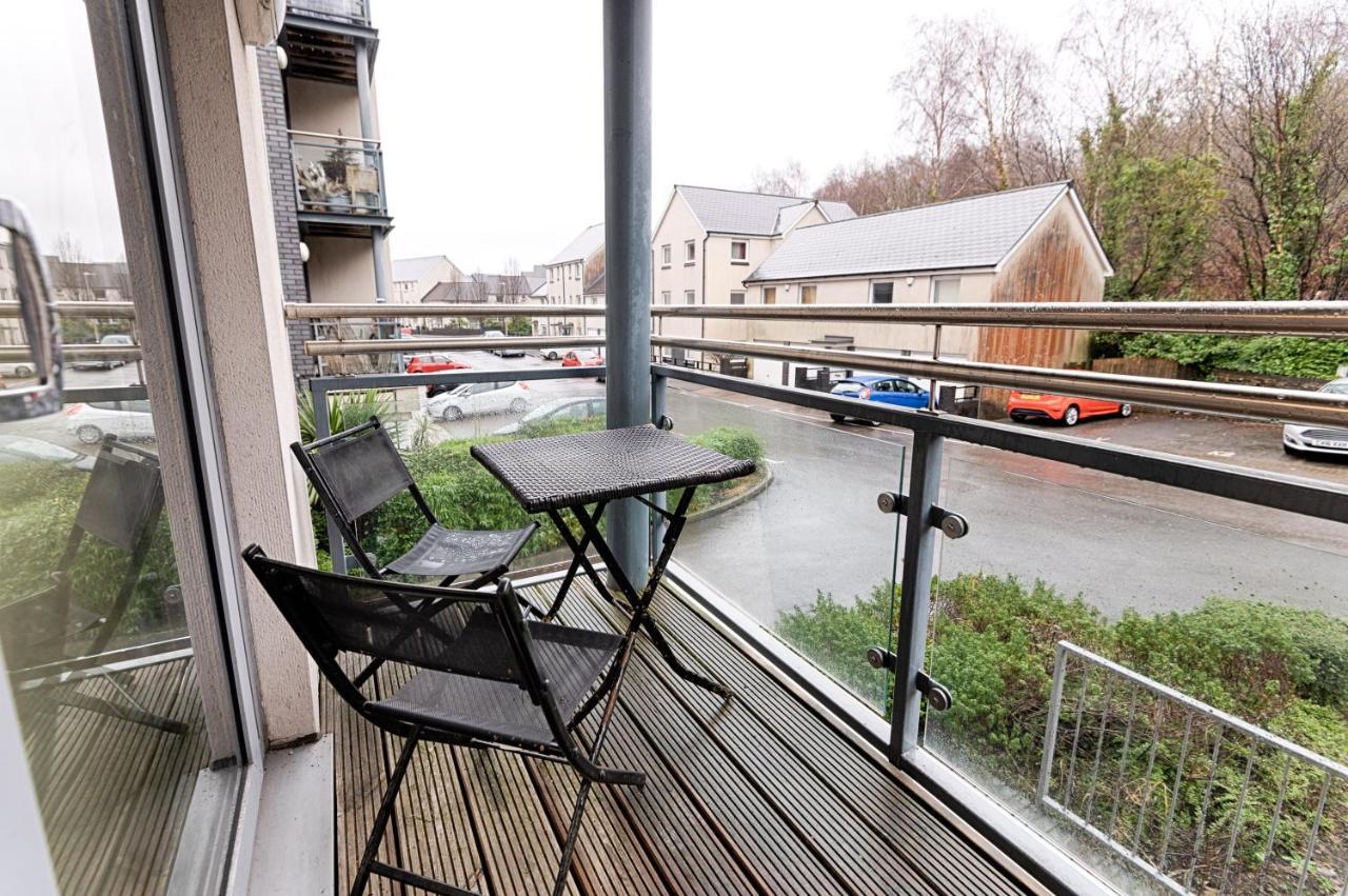 Parking, Balcony, Fully Equipped Kitchen Apartment Swansea Exterior photo
